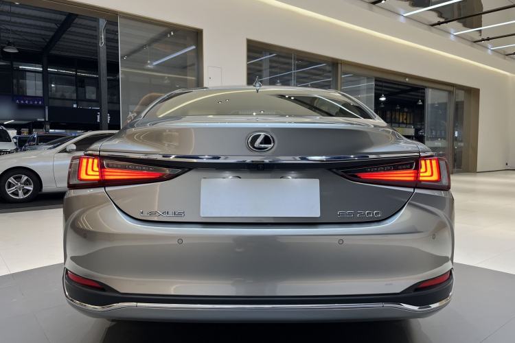 Used Lexus ES 2023 200 Excellence Edition Exterior 5