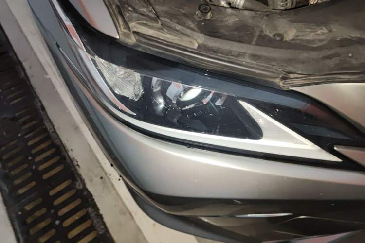 Used Lexus ES 2023 200 Excellence Edition Exterior 6