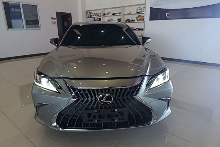 Used Lexus ES 2023 200 Excellence Edition Front