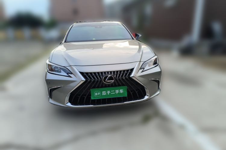 Used Lexus ES 2023 200 Excellence Edition Front