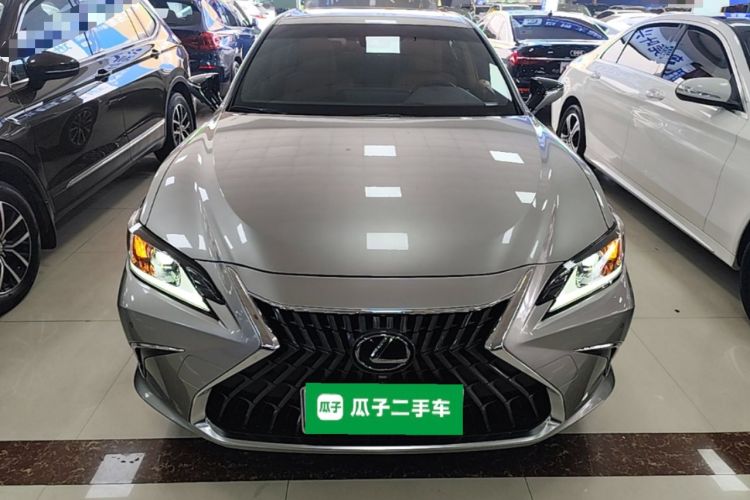 Used Lexus ES 2023 200 Excellence Edition Front