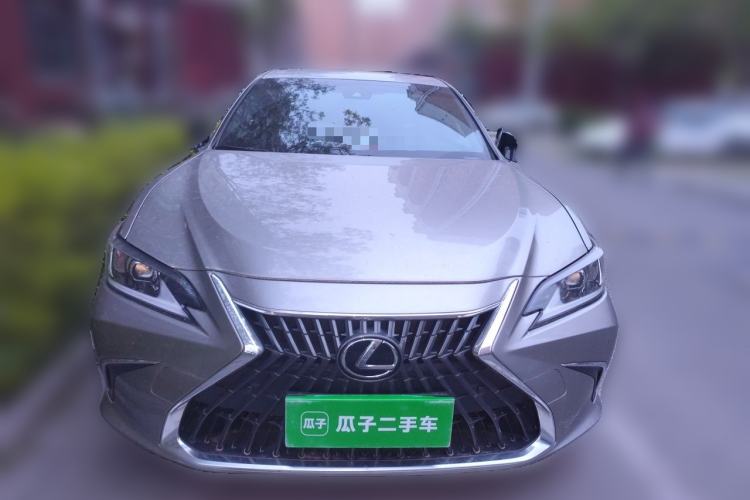 Used Lexus ES 2023 260 Excellence Edition Front