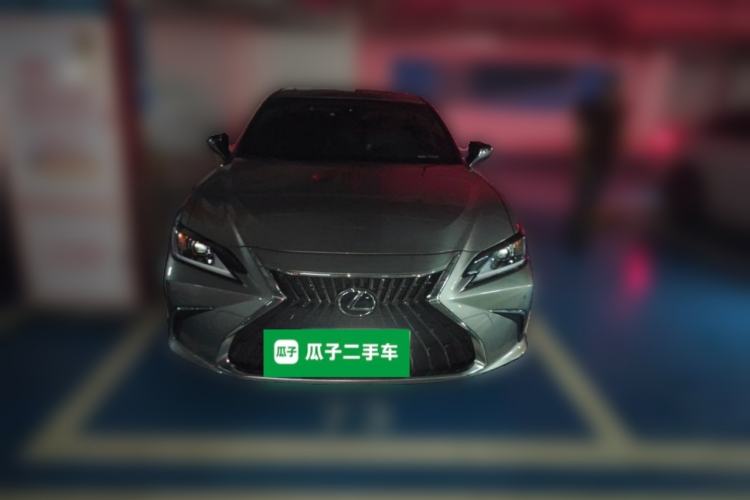 Used Lexus ES 2023 200 Excellence Edition Front