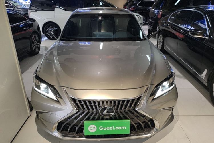 Used Lexus ES 2023 200 Luxury Edition Front