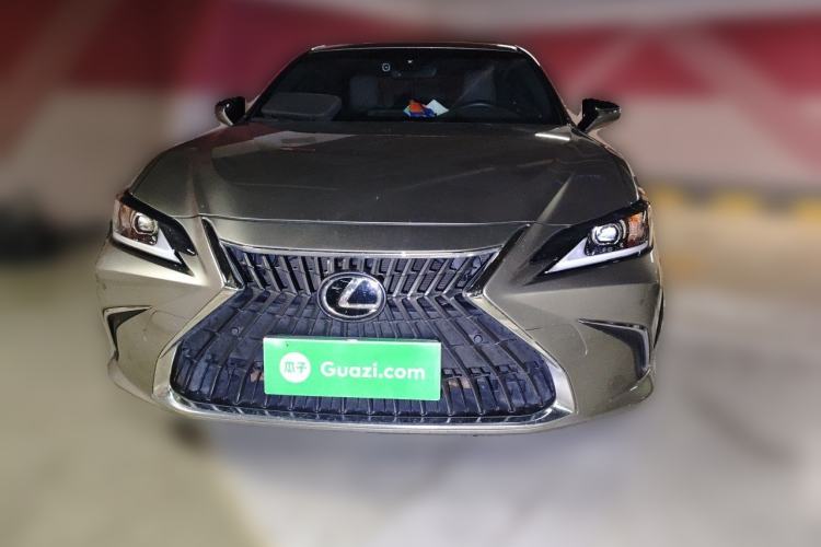 Used Lexus ES 2023 200 Excellence Edition Front