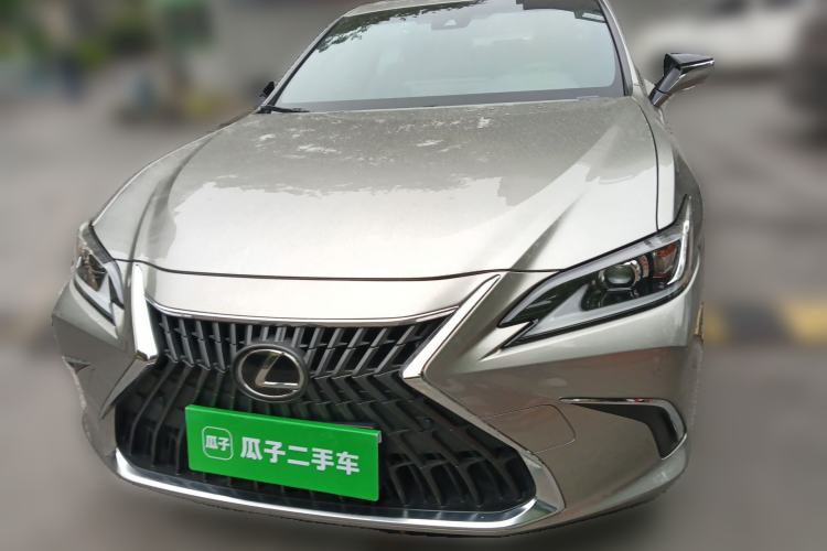 Used Lexus ES 2023 260 Excellence Edition Front