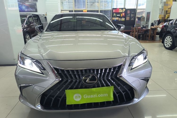 Used Lexus ES 2023 200 Excellence Edition Front
