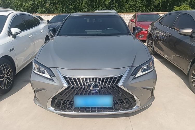 Used Lexus ES 2023 200 Excellence Edition Front