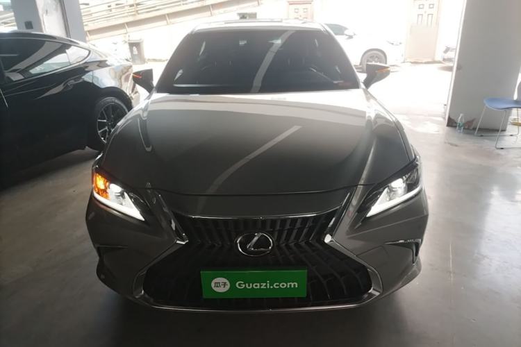Used Lexus ES 2023 200 Excellence Edition Front
