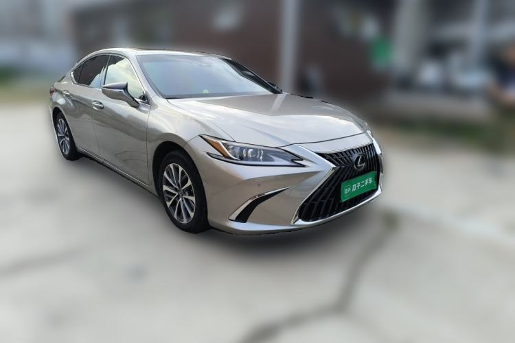 Used Lexus ES 2023 200 Excellence Edition Front Right 45 Deg