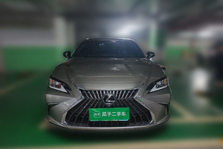 Used Lexus ES 2023 200 Excellence Edition Front