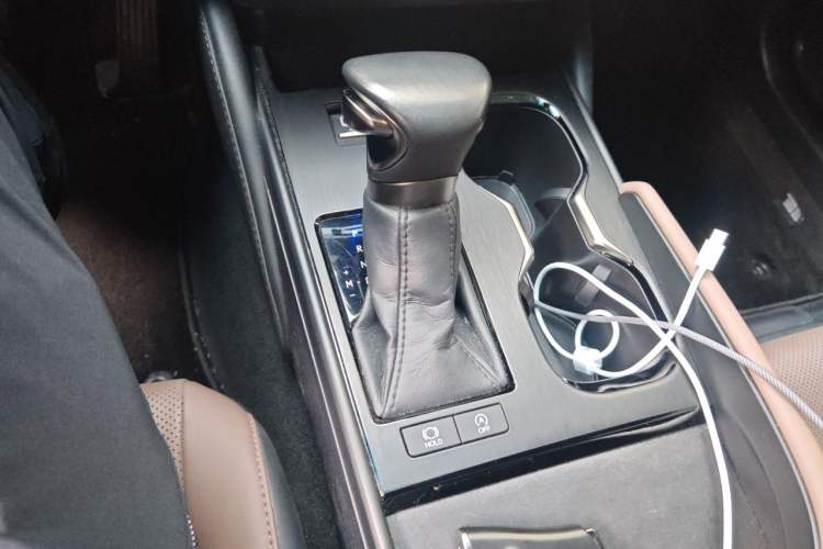 Used Lexus ES 2023 200 Excellence Edition Gear Lever