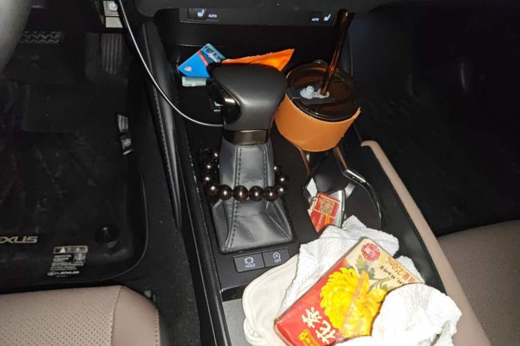 Used Lexus ES 2023 200 Excellence Edition Gear Lever