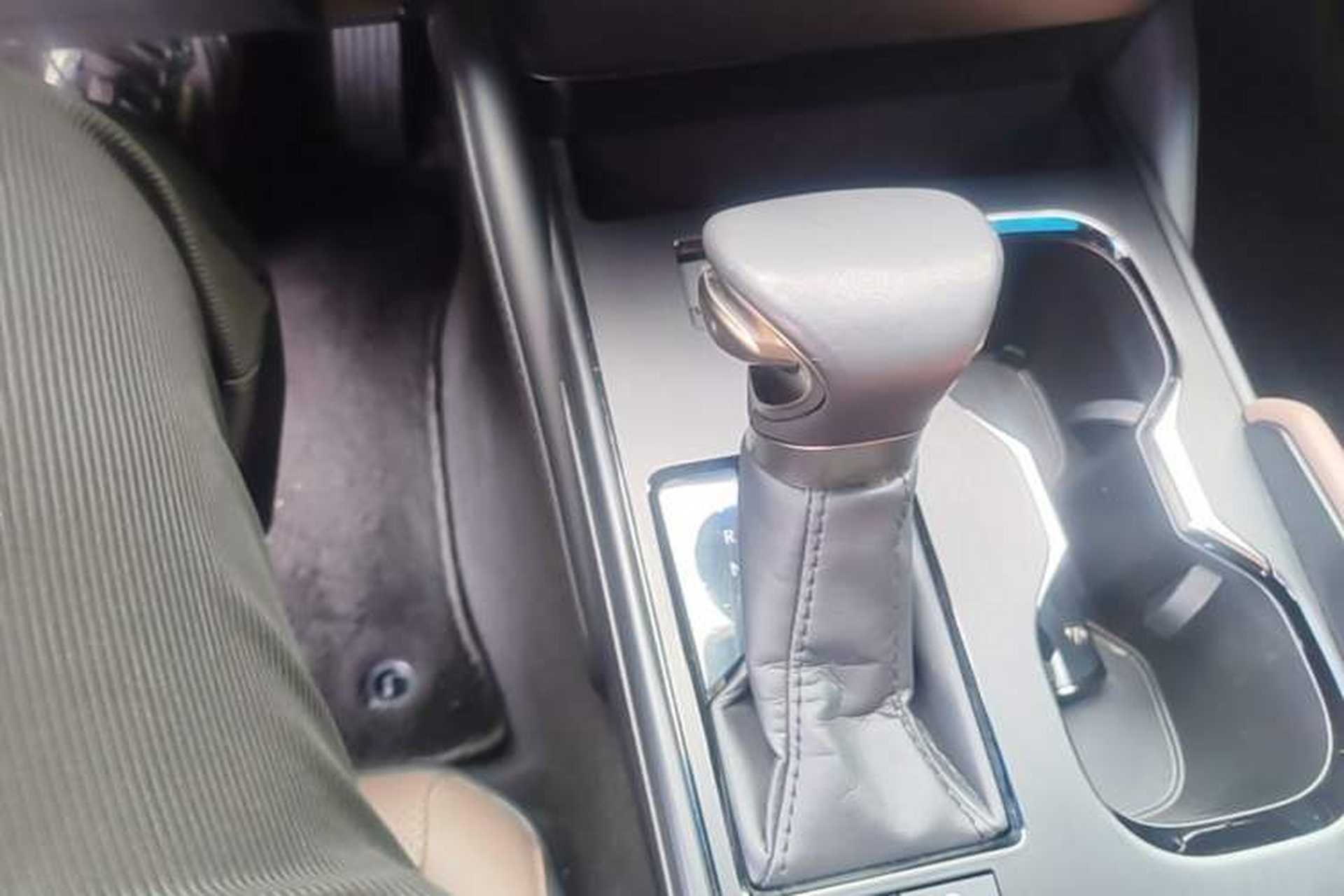 Used Lexus ES 2023 200 Excellence Edition Gear Lever