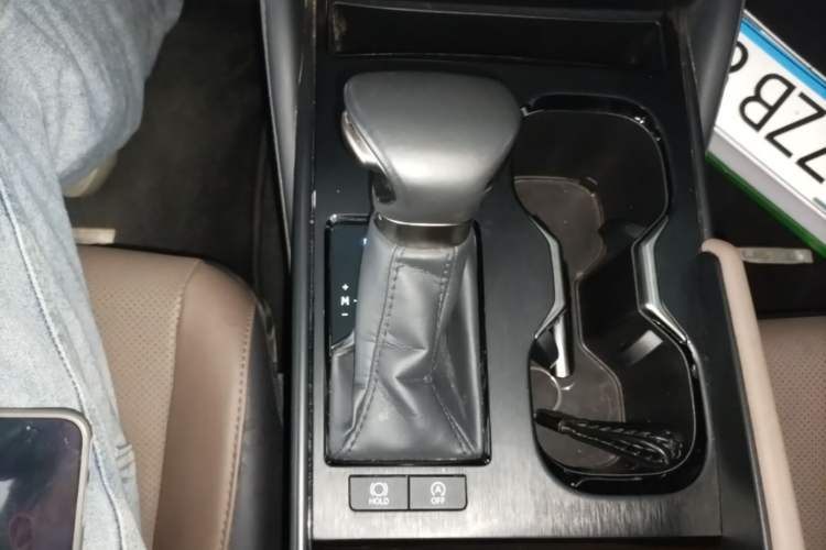 Used Lexus ES 2023 200 Excellence Edition Gear Lever