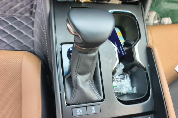 Used Lexus ES 2023 200 Excellence Edition Gear Lever