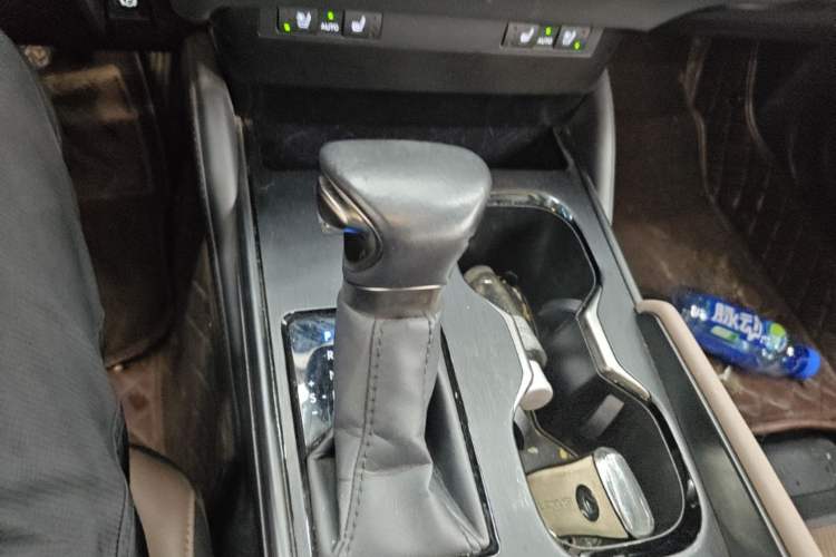 Used Lexus ES 2023 260 Excellence Edition Gear Lever