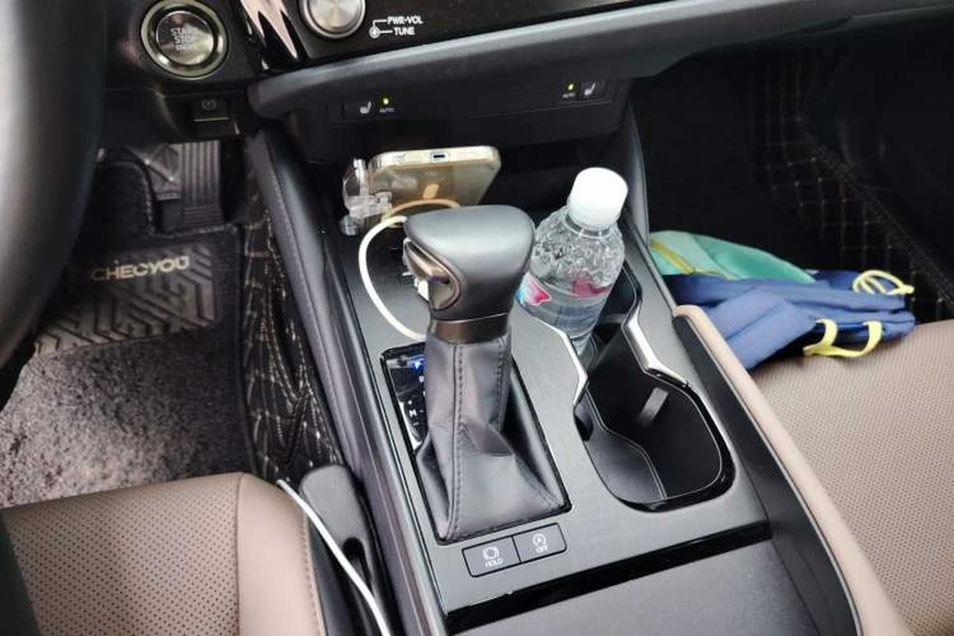 Used Lexus ES 2023 200 Excellence Edition Gear Lever