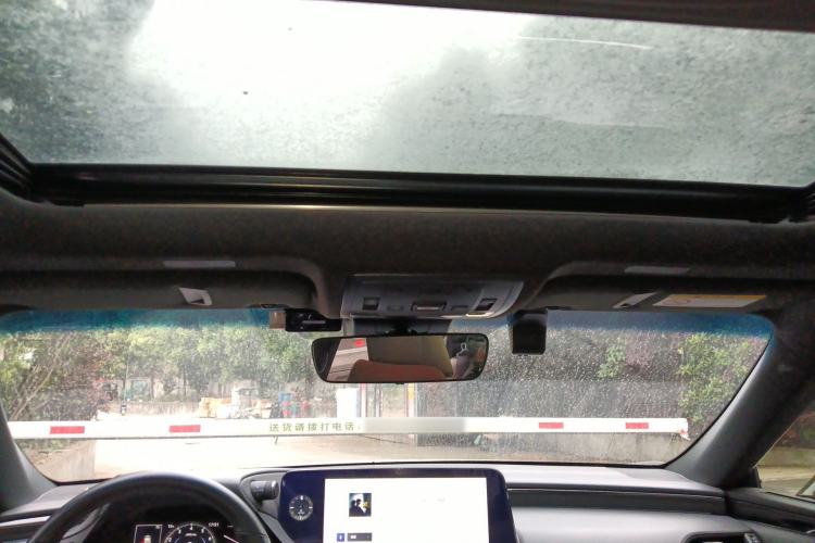 Used Lexus ES 2023 260 Excellence Edition Headliner