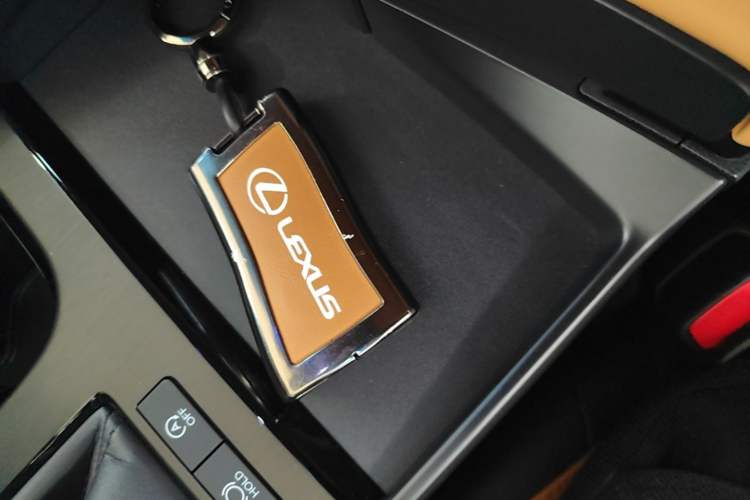 Used Lexus ES 2023 200 Excellence Edition Interior 1