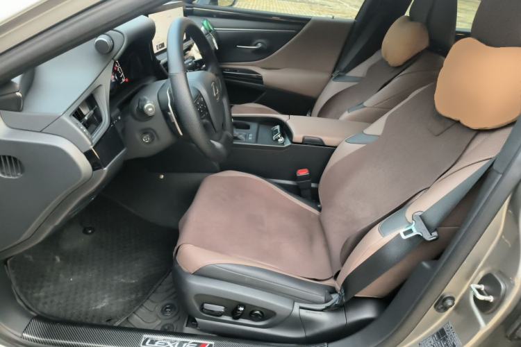 Used Lexus ES 2023 200 Excellence Edition Left Front Seat
