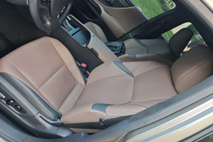 Used Lexus ES 2023 200 Excellence Edition Left Front Seat