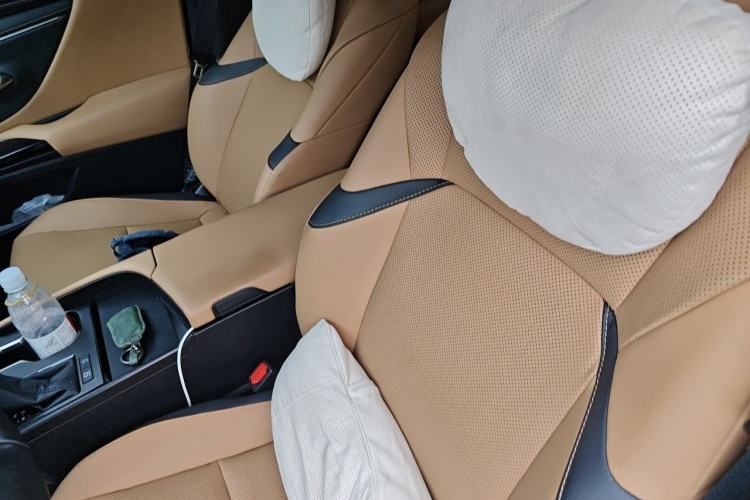 Used Lexus ES 2023 200 Excellence Edition Left Front Seat