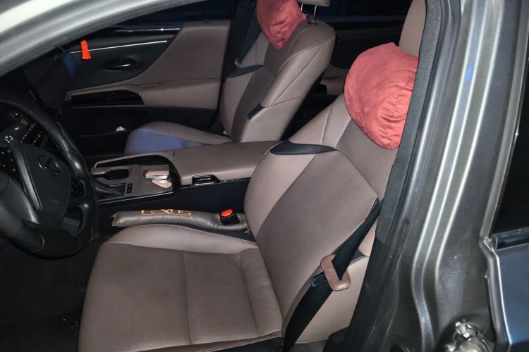Used Lexus ES 2023 200 Excellence Edition Left Front Seat