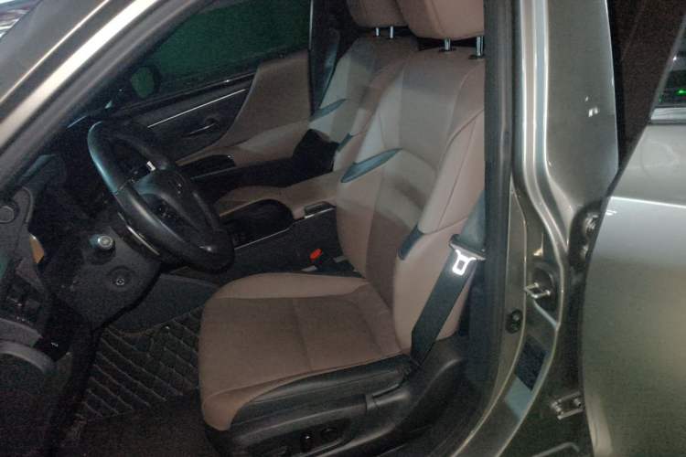Used Lexus ES 2023 200 Excellence Edition Left Front Seat