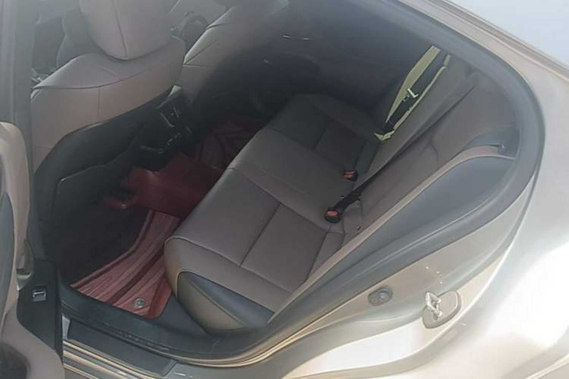 Used Lexus ES 2023 200 Excellence Edition Left Rear Seat