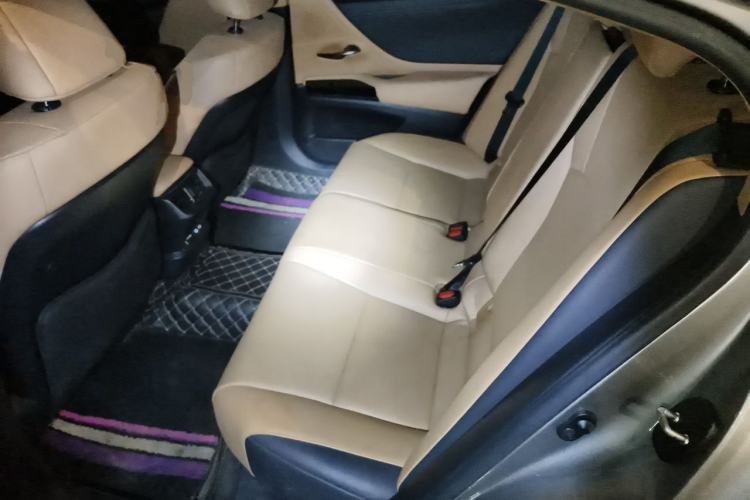 Used Lexus ES 2023 200 Excellence Edition Left Rear Seat