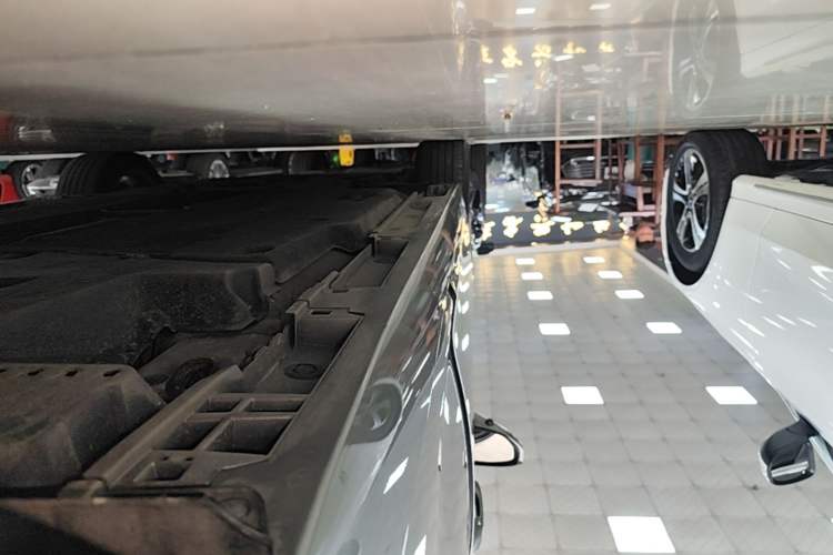 Used Lexus ES 2023 200 Excellence Edition Left Side Sill