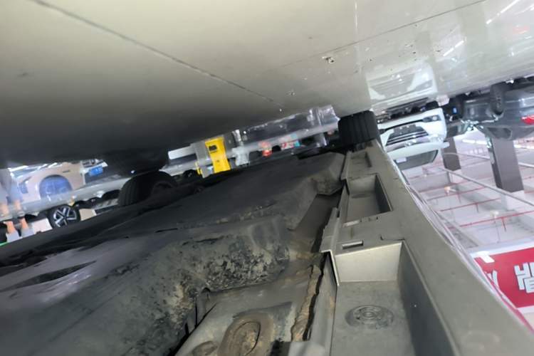 Used Lexus ES 2023 200 Excellence Edition Left Side Sill