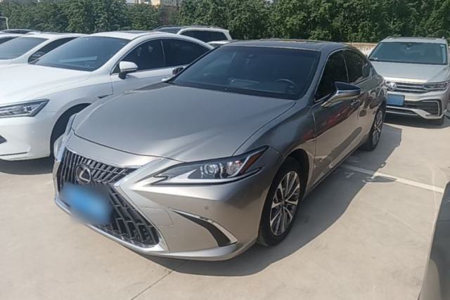 Used Lexus ES 2023 200 Excellence Edition