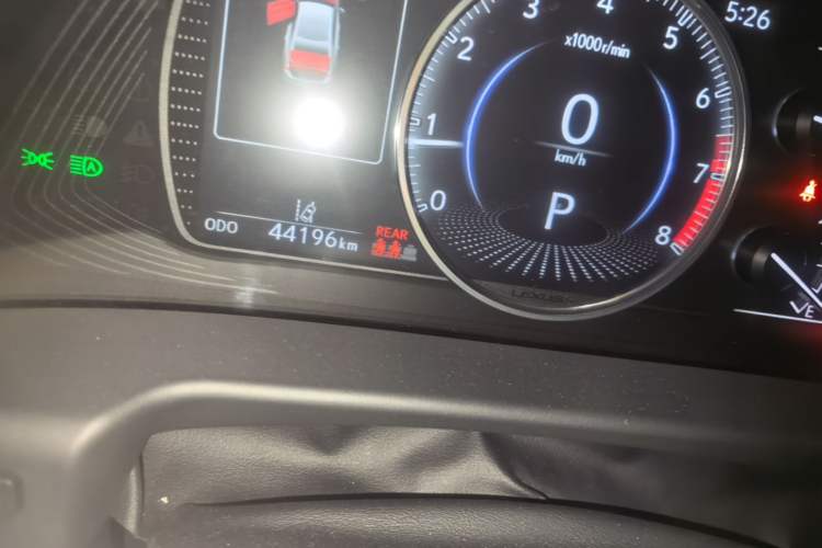 Used Lexus ES 2023 200 Luxury Edition Odometer Close Up