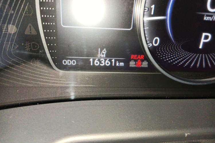 Used Lexus ES 2023 260 Excellence Edition Odometer Close Up