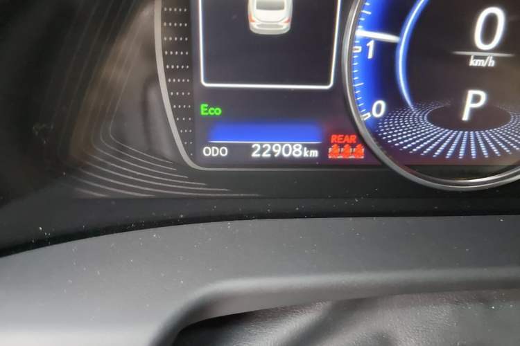 Used Lexus ES 2023 200 Excellence Edition Odometer Close Up