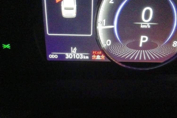 Used Lexus ES 2023 200 Excellence Edition Odometer Close Up