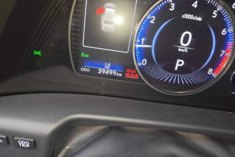 Used Lexus ES 2023 200 Excellence Edition Odometer Close Up