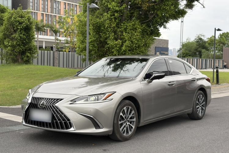 Used Lexus ES 2023 200 Excellence Edition Guazi used car, China used car export, Used car for sale, Used  cars, Cheapest cars for sale