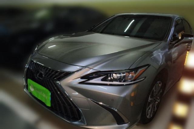 Used Lexus ES 2023 200 Excellence Edition