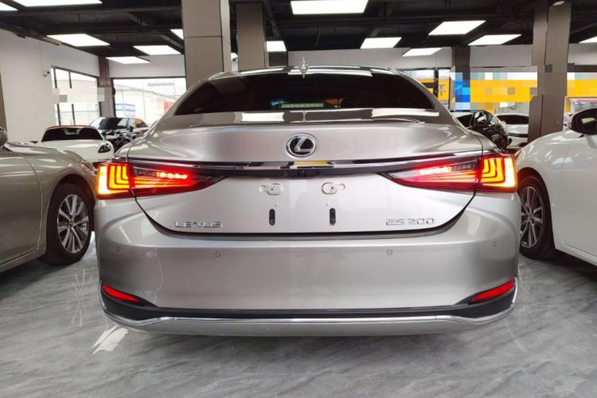 Used Lexus ES 2023 200 Excellence Edition Rear