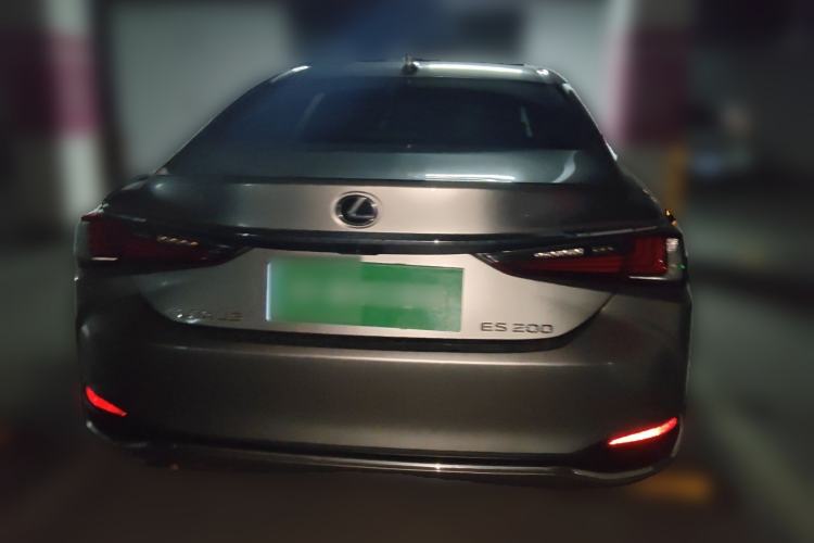 Used Lexus ES 2023 200 Excellence Edition Rear