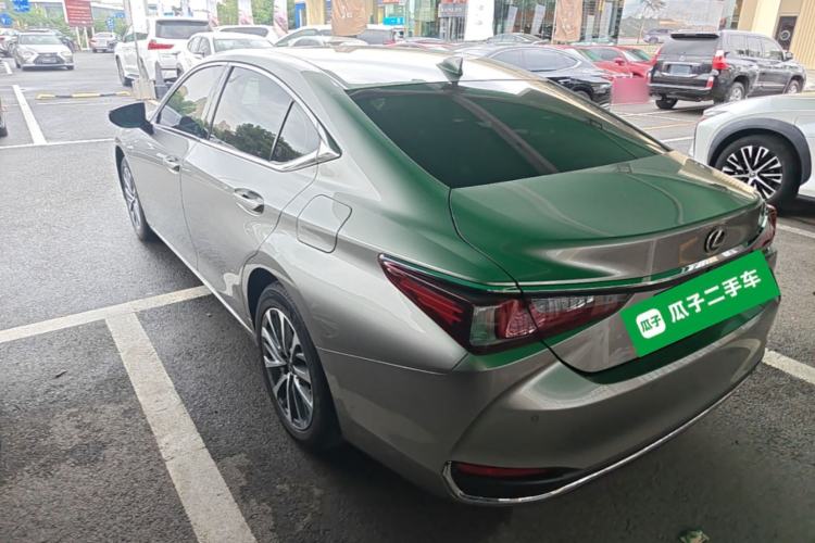 Used Lexus ES 2023 200 Excellence Edition Rear Left 45 Deg
