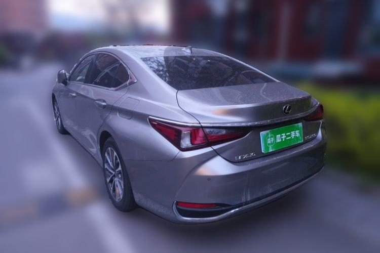 Used Lexus ES 2023 260 Excellence Edition Rear Left 45 Deg