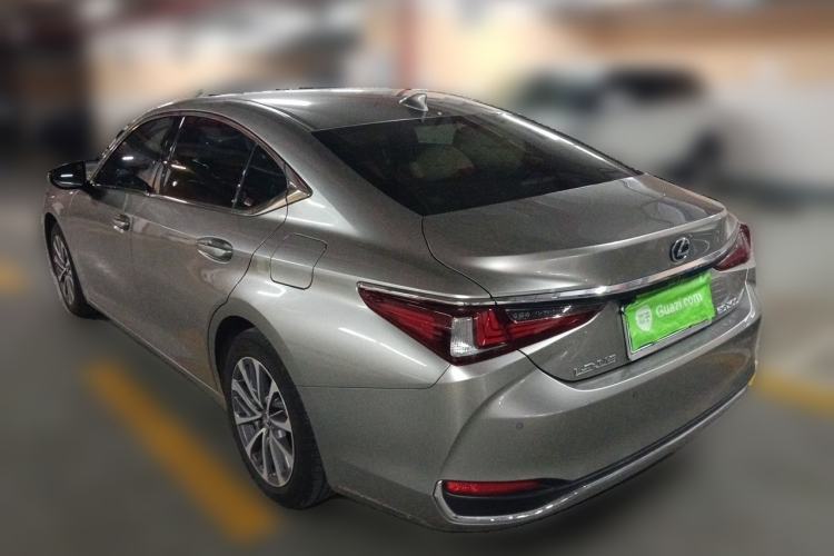 Used Lexus ES 2023 200 Excellence Edition Rear Left 45 Deg