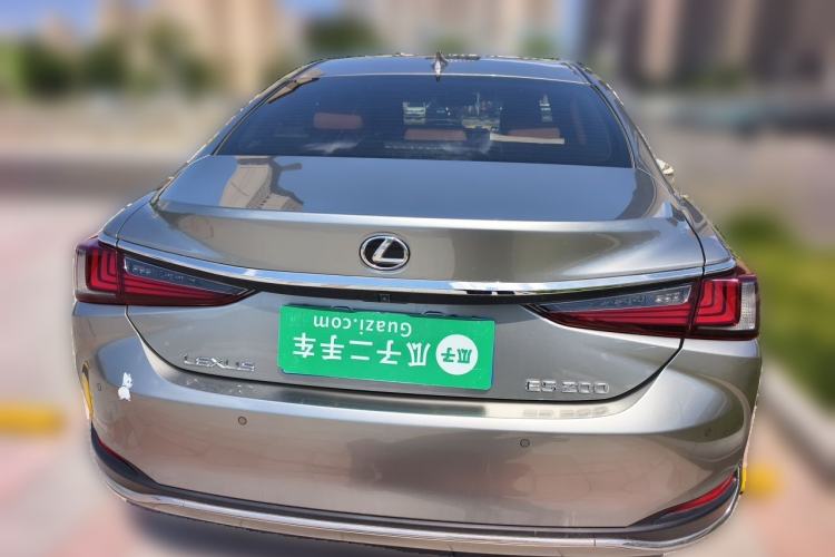 Used Lexus ES 2023 200 Excellence Edition Rear