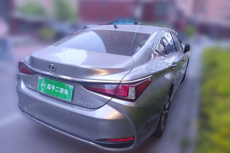 Used Lexus ES 2023 260 Excellence Edition Rear Right 45 Deg