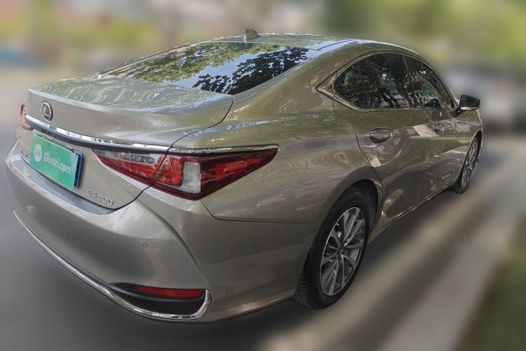 Used Lexus ES 2023 200 Luxury Edition Rear Right 45 Deg