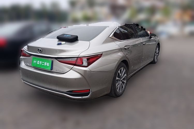 Used Lexus ES 2023 200 Excellence Edition Rear Right 45 Deg